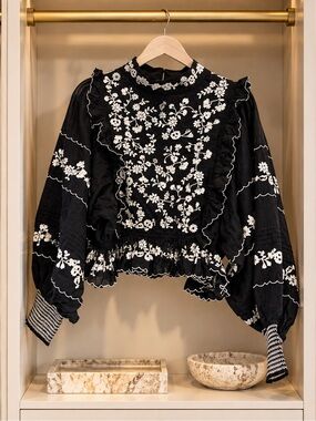 FARM Rio Black and White Floral Blouse